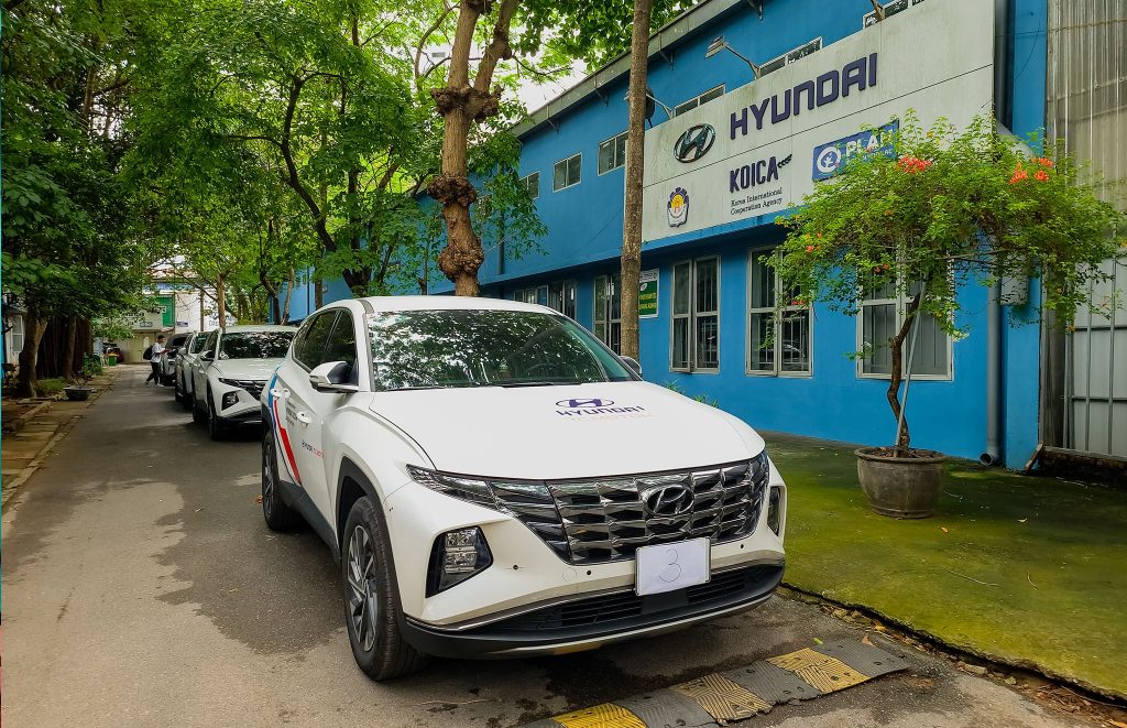 Hyundai Motor Trao Chung Nhan Chuong Trinh Dao Tao Giang Vien Ki Thuat O To Tai Viet Nam 2