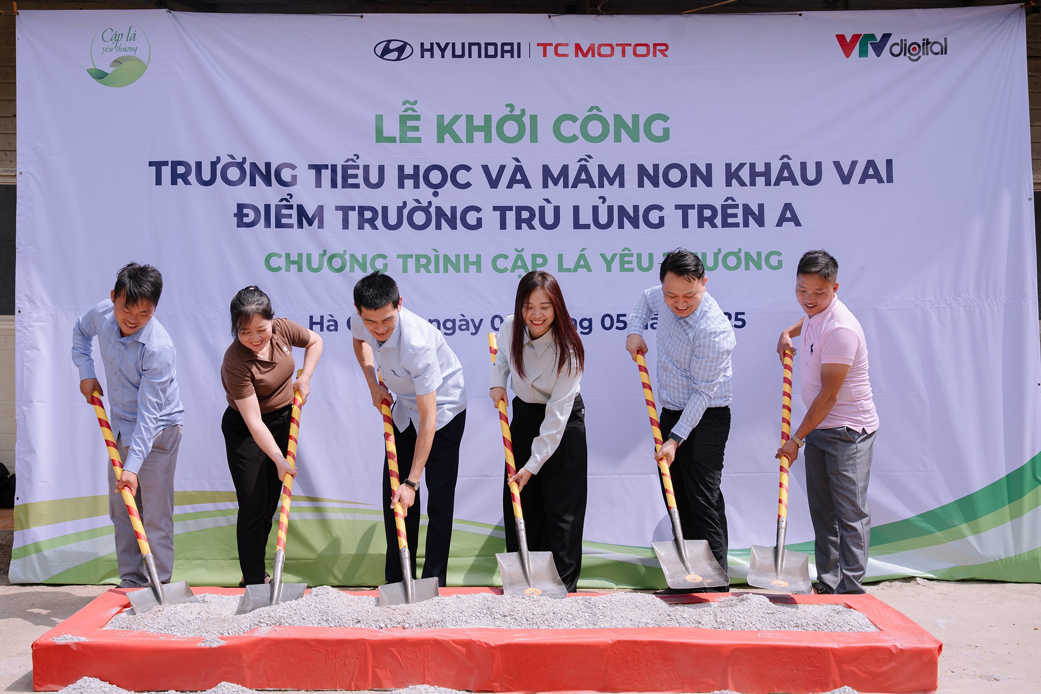 Hyundai Thành Công Việt Nam cùng “Cặp Lá Yêu Thương” khởi công xây dựng điểm trường Trù Lủng Trên A