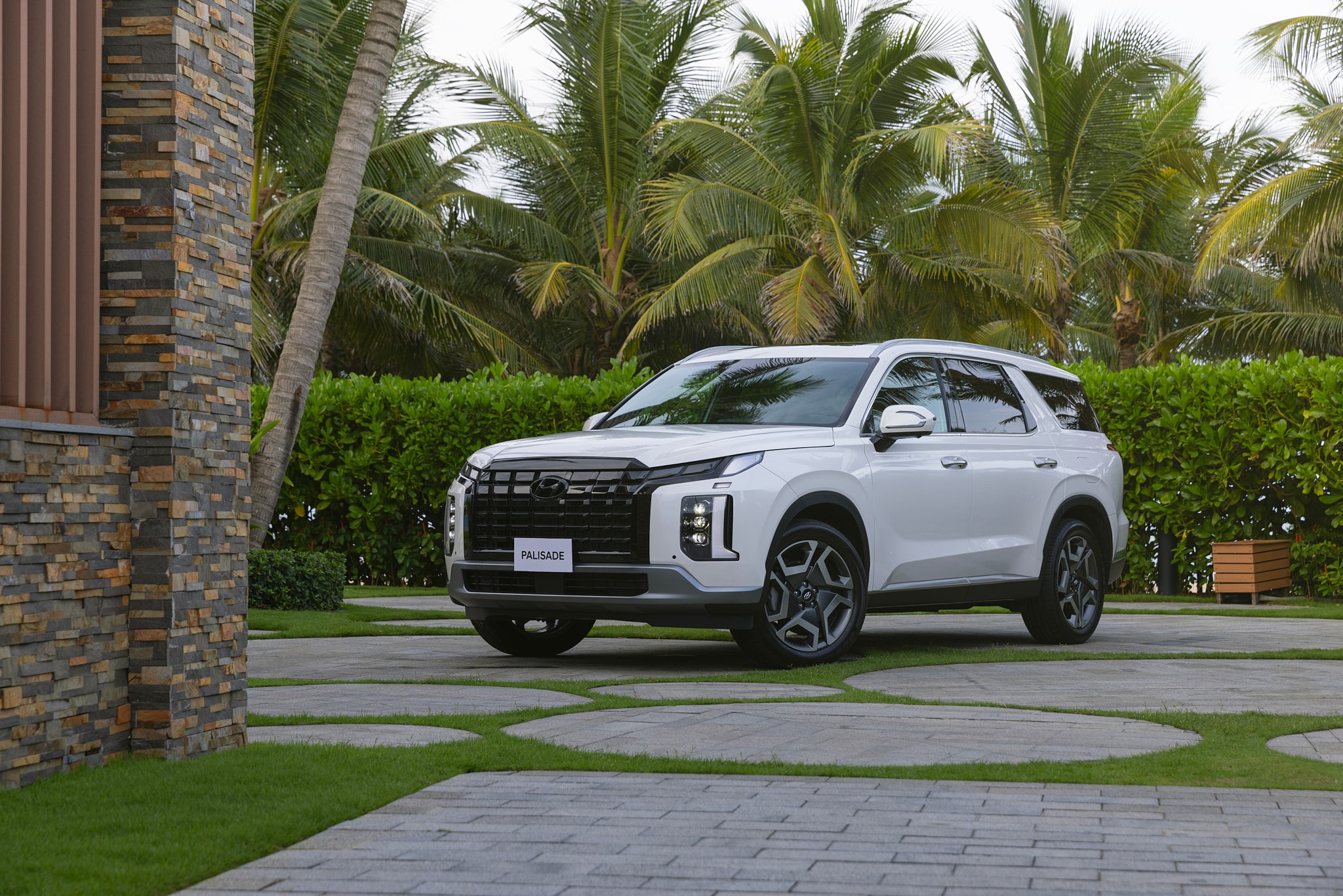 Hyundai Thành Công ưu đãi bảo hành 8 năm cùng hỗ trợ tài chính lên đến 200 triệu đồng