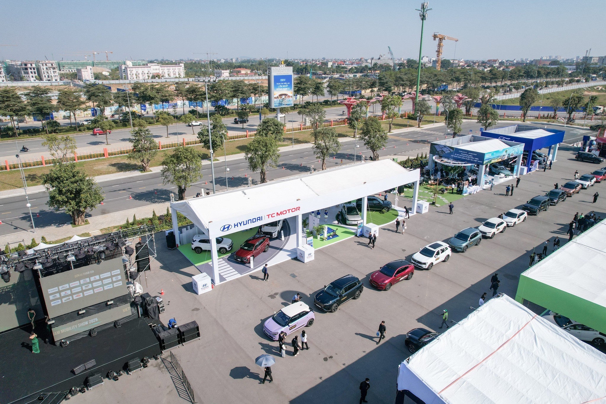 Hyundai Thành Công Việt Nam mang thông điệp “Di chuyển bền vững” đến Car Awards 2025 Hyundai Thành Công Việt Nam mang thông điệp “Di chuyển bền vững” đến Car Awards 2025