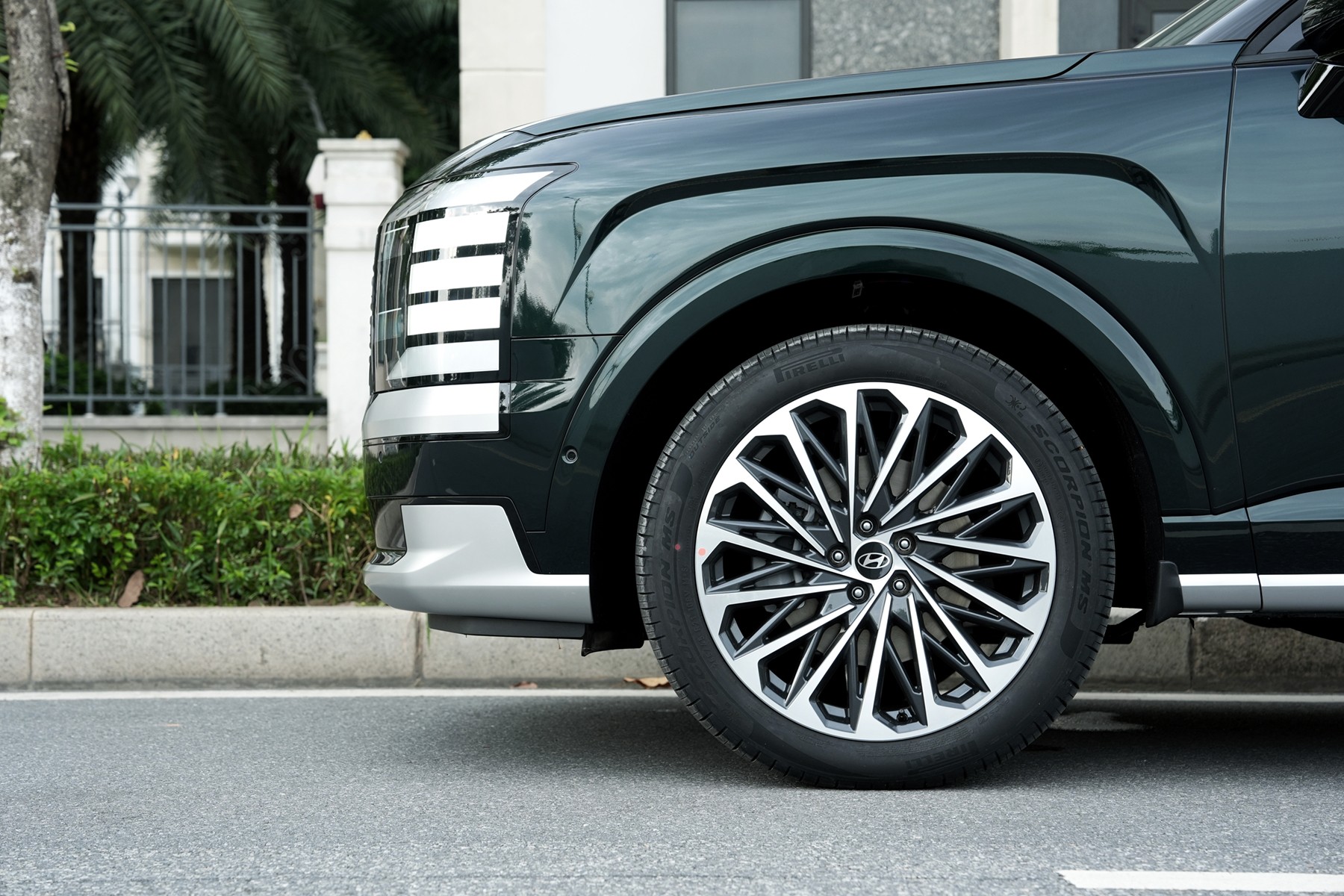 Hyundai Thành Công Việt Nam chính thức công bố giá bán của Hyundai Palisade Hybrid hoàn toàn mới